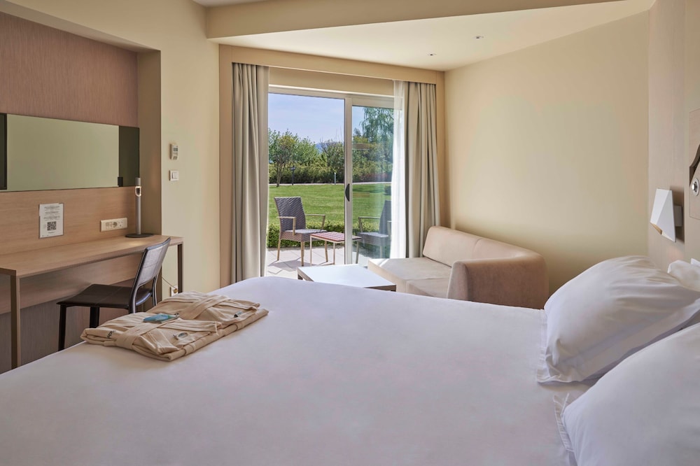 Superior Double or Twin Room photo 2