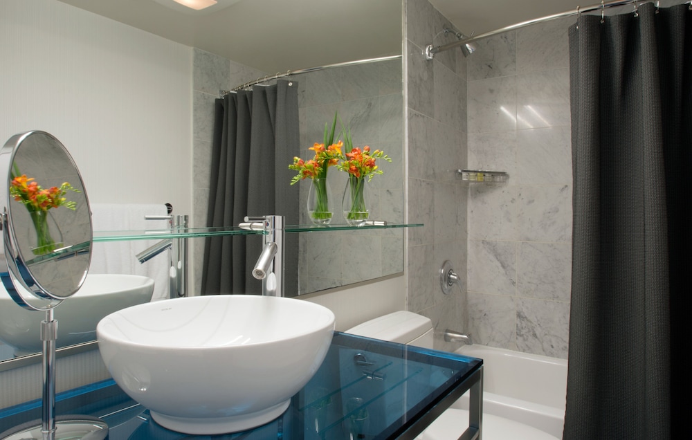 Executive Room, 1 King Bed - Photo 9