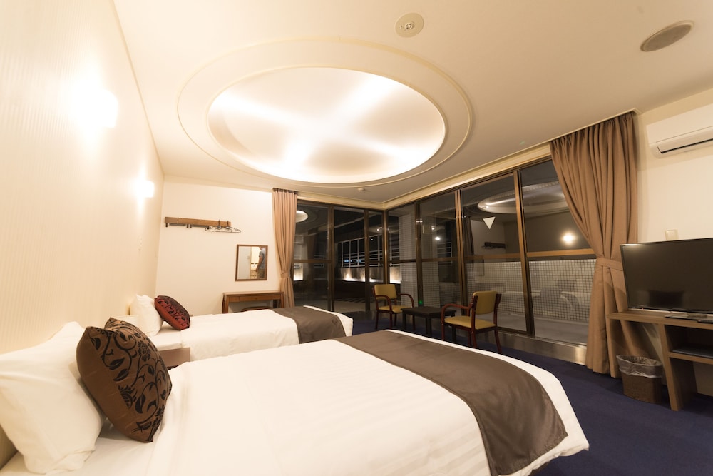 Deluxe Room, Non Smoking (2 Semi-Double Beds)