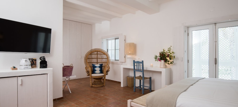 Superior Double Room - Photo 8