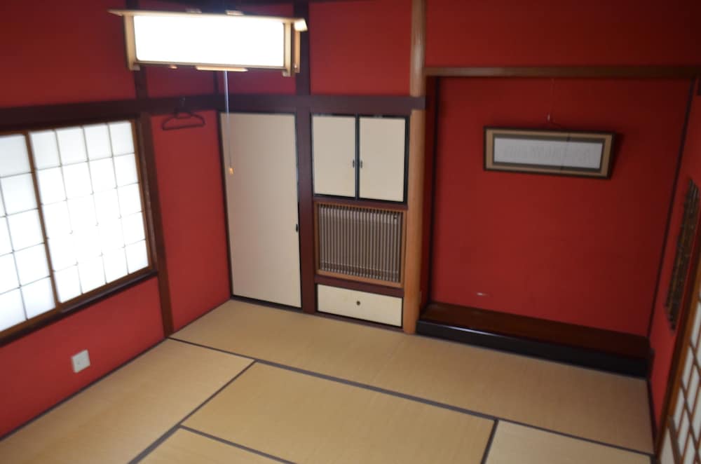 Single Futon in Japanese Style Mixed Dormitory Room photo 2