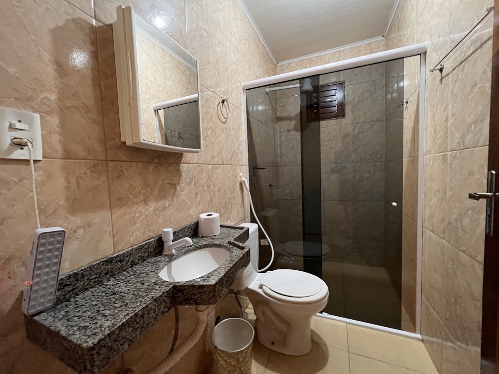 Standard Triple Room photo 3