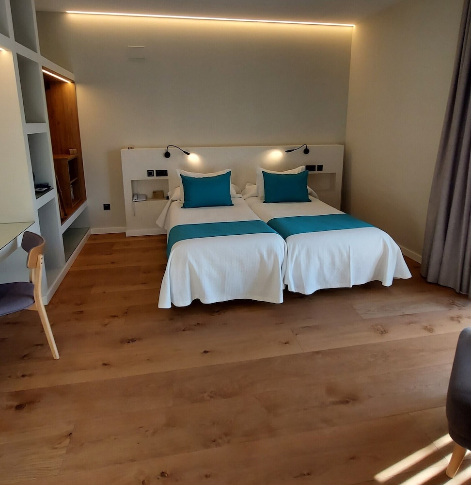 Junior Twin Room photo 3