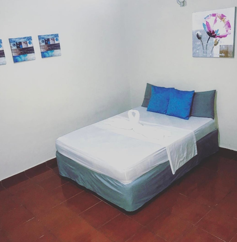 Standard Quadruple Room, 2 Double Beds, Non Smoking photo 2