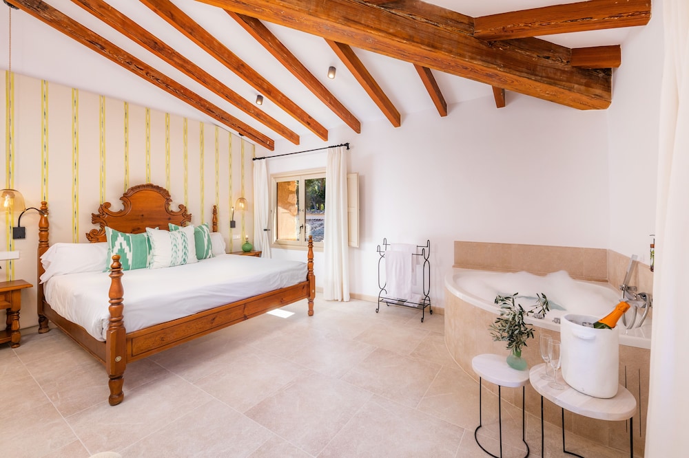 Classic Suite, Terrace - Photo 3