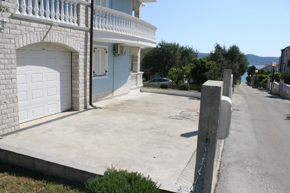 Apartment (Vese - 100 m from beach - A2(2+2)) photo 1