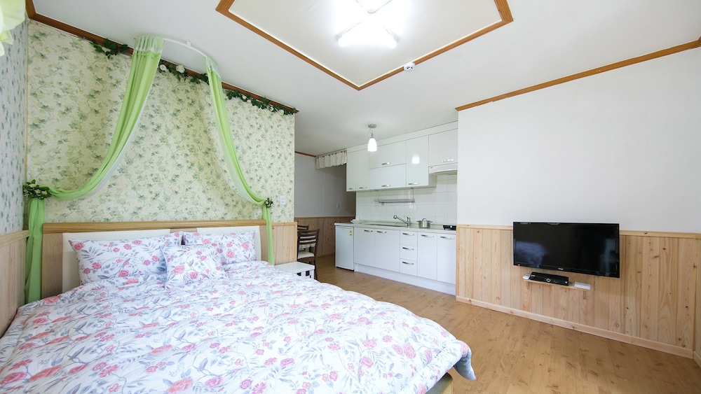 Standard Room photo 3
