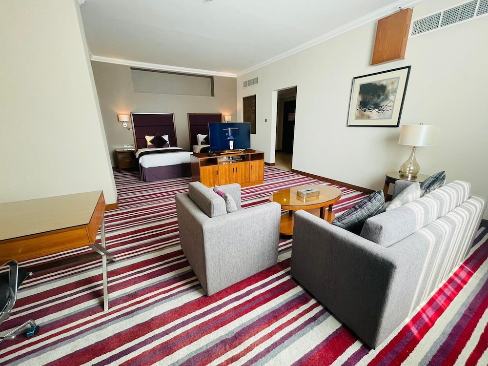 Deluxe Double or Twin Room - Photo 8