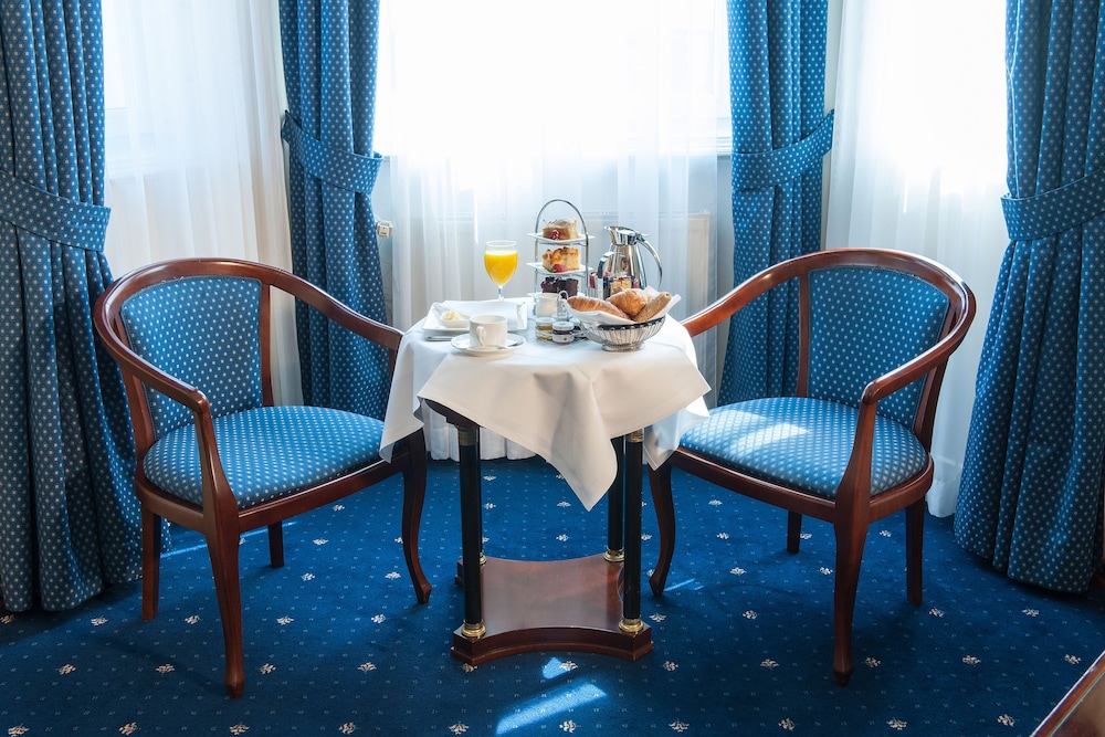 Business Room