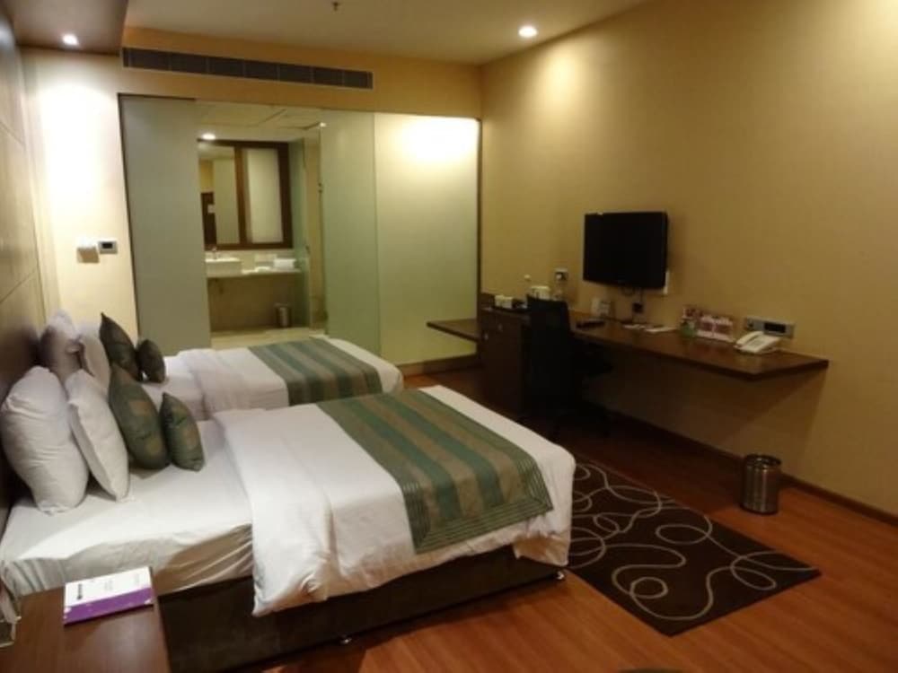 Premium Room - Photo 12