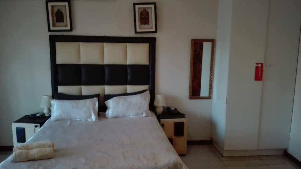 Basic Double Room, 1 Double Bed, Garden View photo 2
