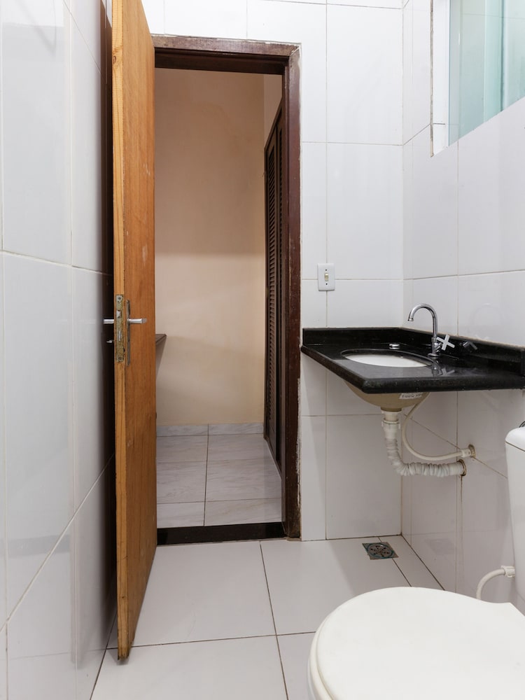 Family Room - Photo 6