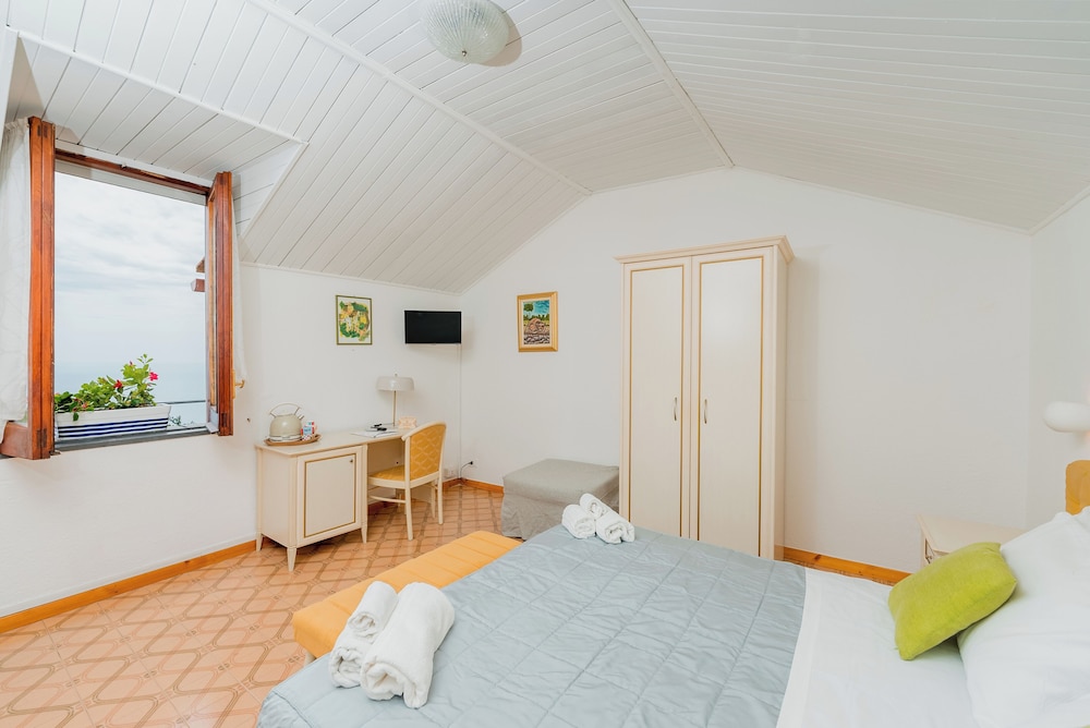 Double Room, Sea View (Depandance) - Photo 7