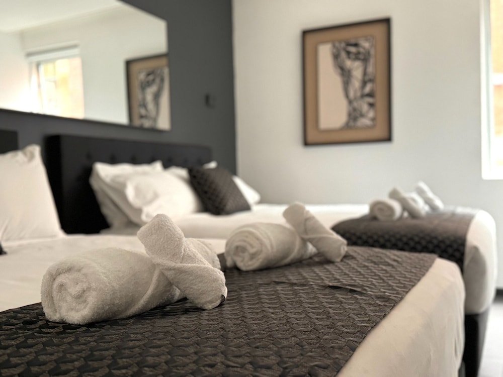 Family Studio Suite, City View photo 1