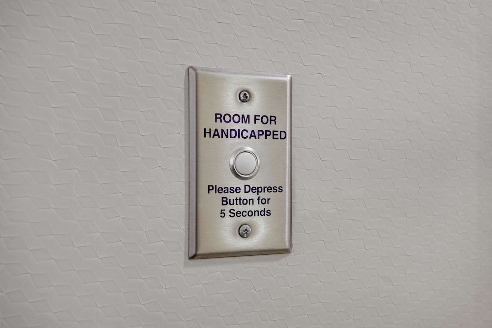 Suite, Accessible, Non Smoking photo 2
