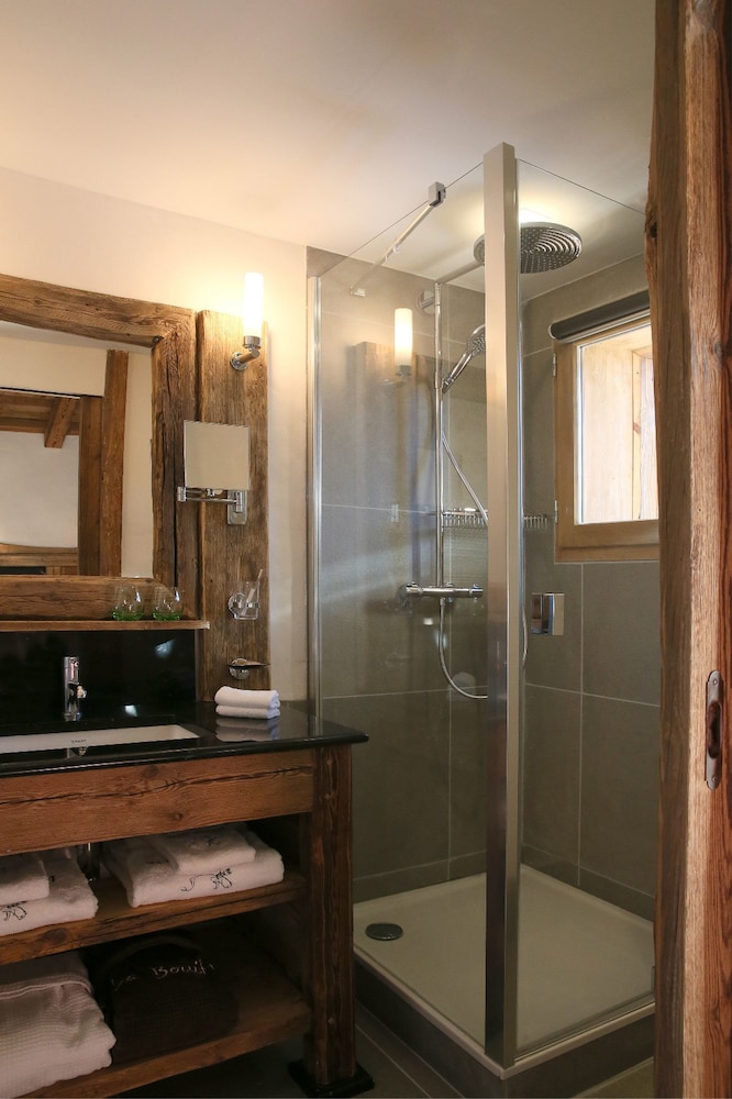 Comfort Room - Photo 3
