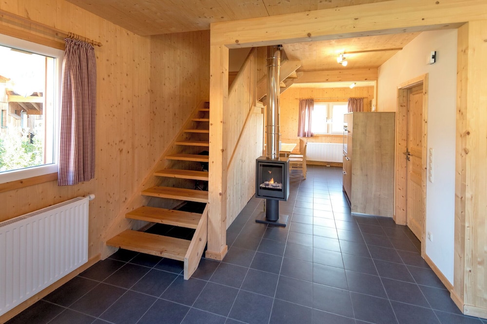 Chalet # 13b  mit 4 Schlafzimmern, IR-Sauna & Whirlpool