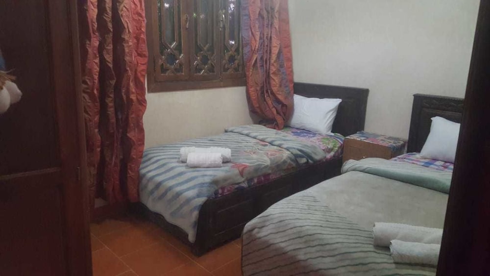 Traditional House, Multiple Beds photo 2