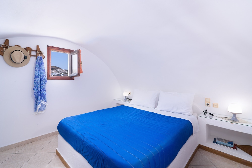 Duplex, Partial Sea View