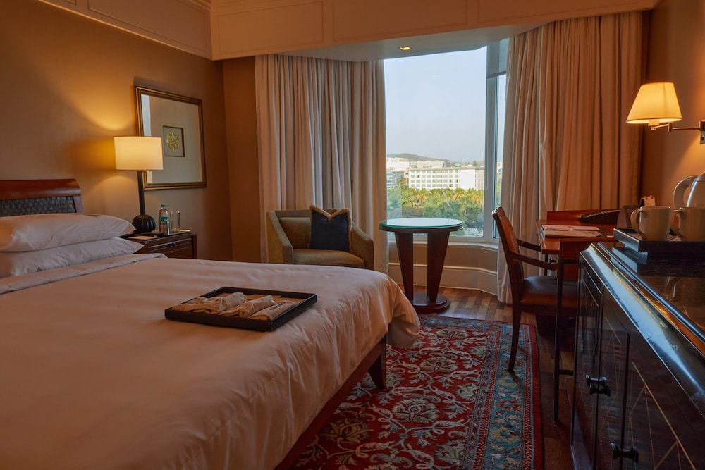 Premier Room, City View - Photo 1