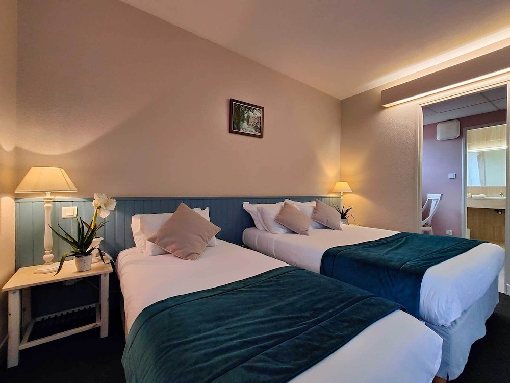 Classic Double or Twin Room - Photo 5
