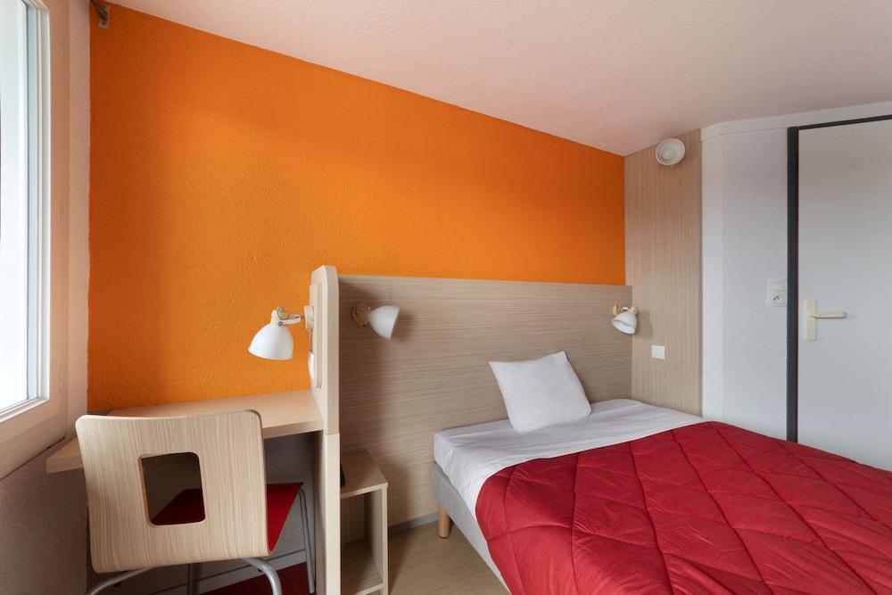 Standard Room, 1 Double Bed - Photo 4