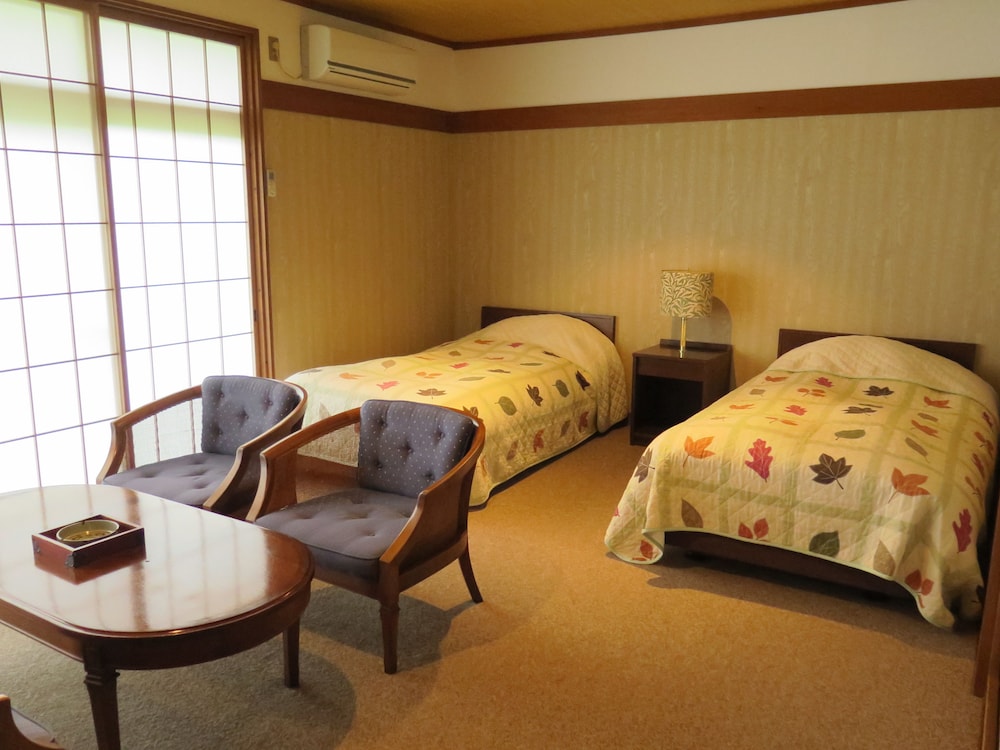 Japanese Western Style Room photo 3