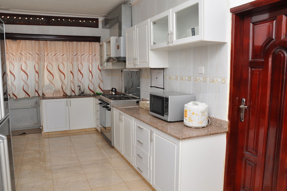 Luxury Apartment, 2 Bedrooms, Ensuite photo 3