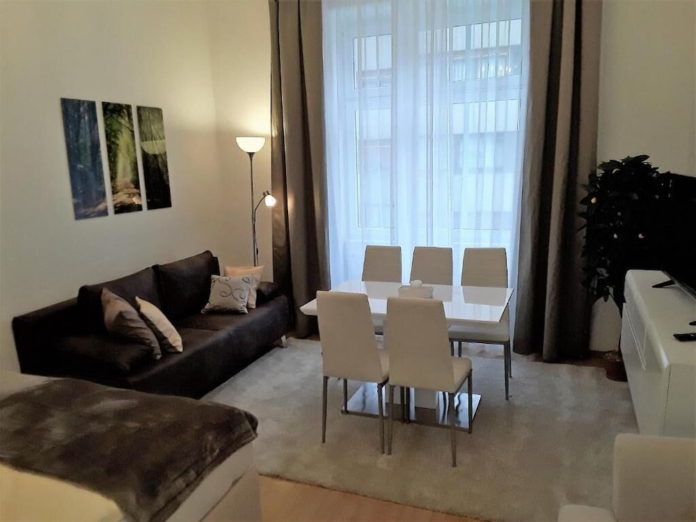 Apartment, 2 Bedrooms (17)