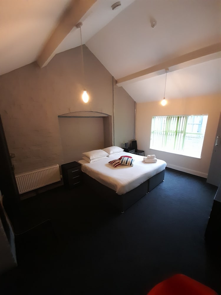 Family Suite, Multiple Beds, Non Smoking photo 2