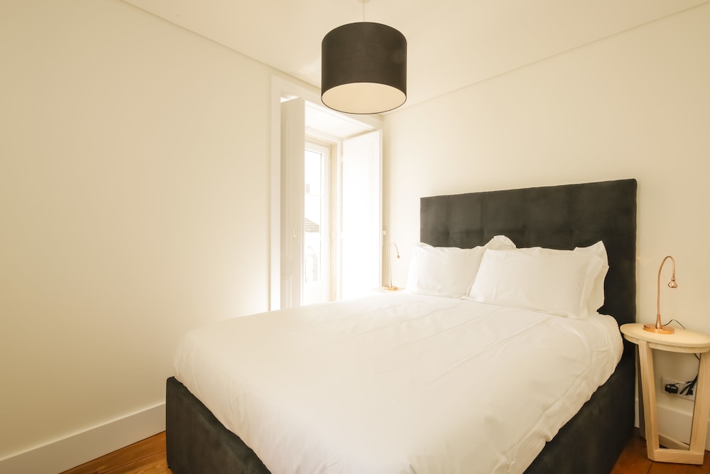 Standard Apartment, 2 Bedrooms (Rua Poço dos Negros, 30)