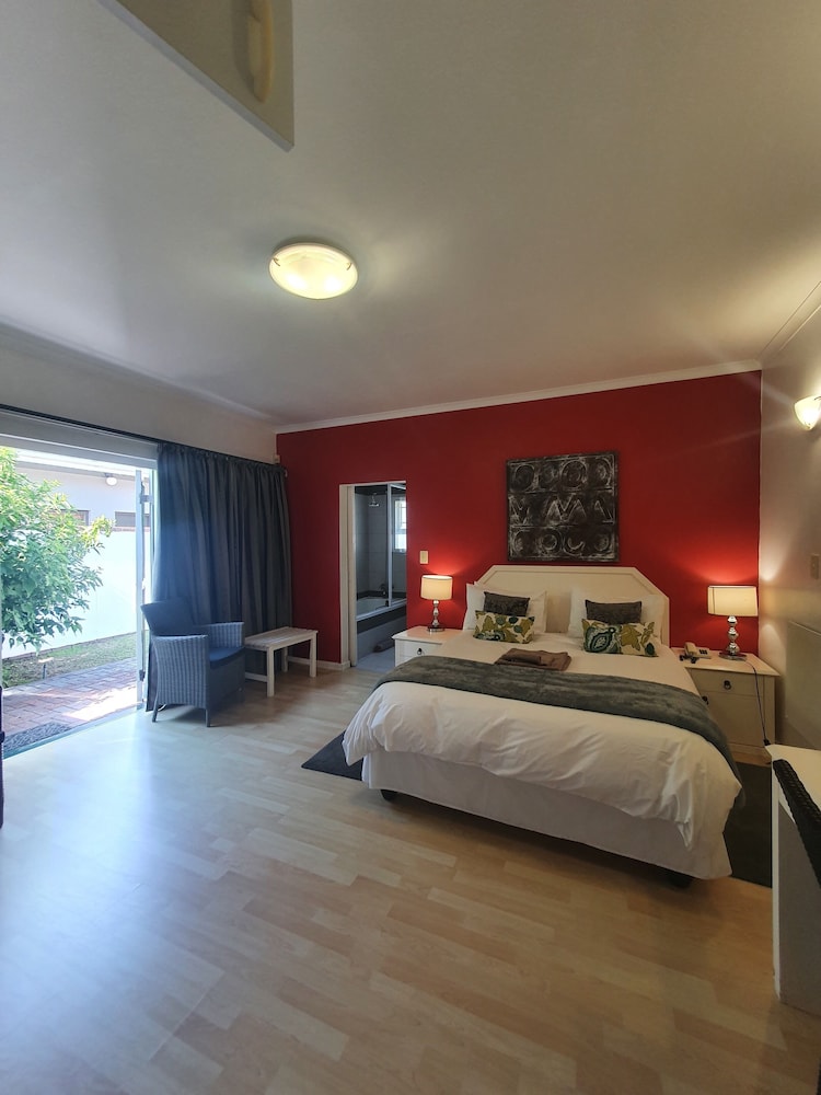 Standard Double Room photo 2