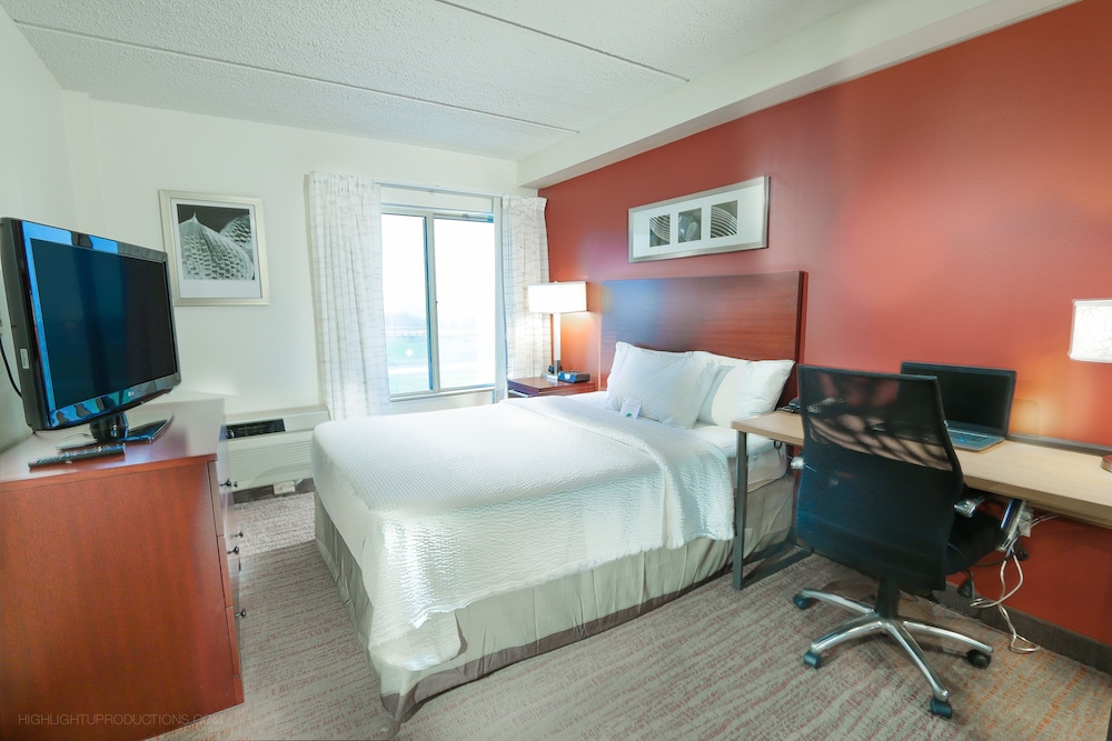 Suite, 2 Bedrooms photo 2