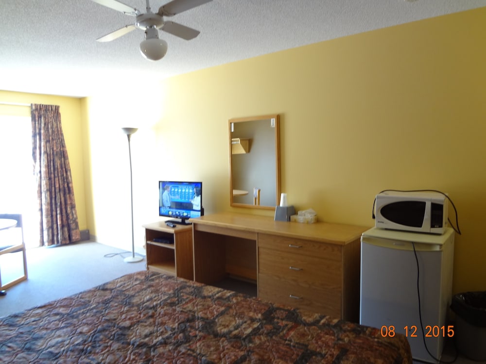 Classic Standard Room, 1 King Bed photo 1