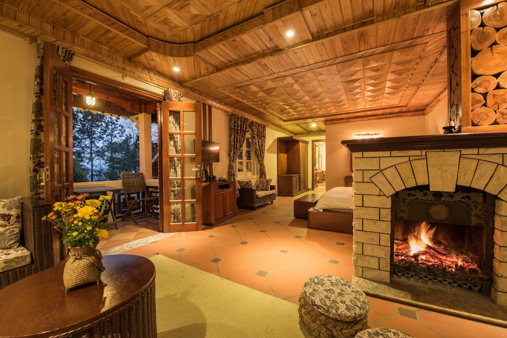 Family Suite, 2 Bedrooms, Mountain View