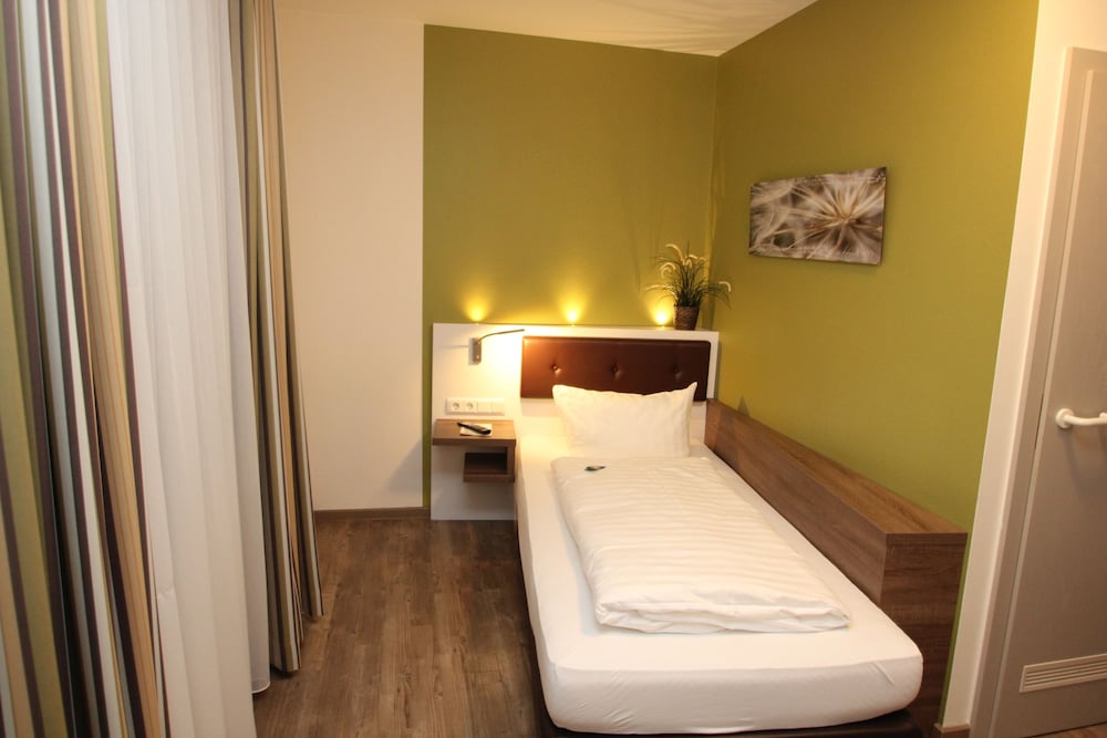 Classic Single Room, Non Smoking, Courtyard Area