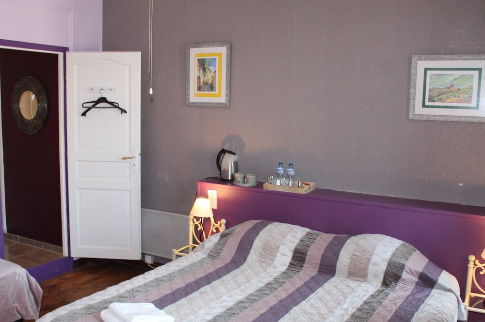 Luxury Triple Room, Private Bathroom, Mountain View (Chambre Lila) photo 1