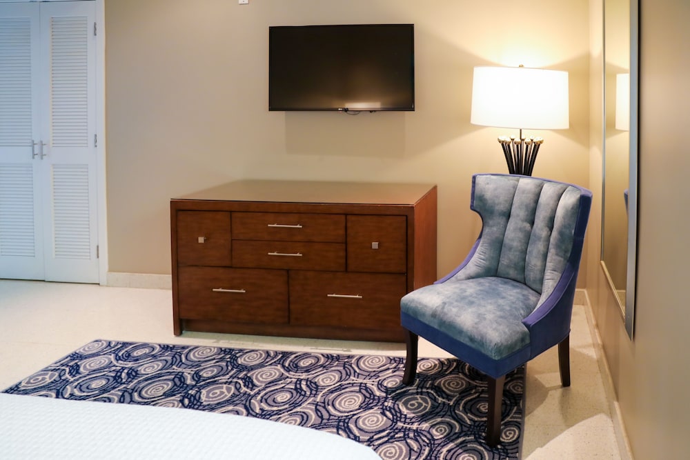 Junior Spa King Suite photo 3