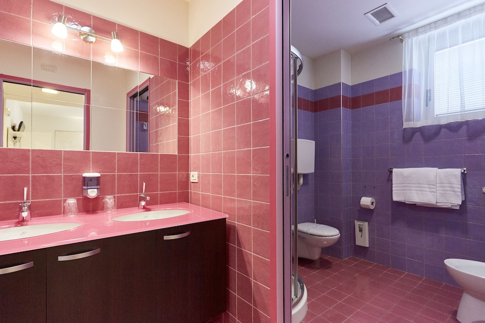 Deluxe Triple Room photo 3