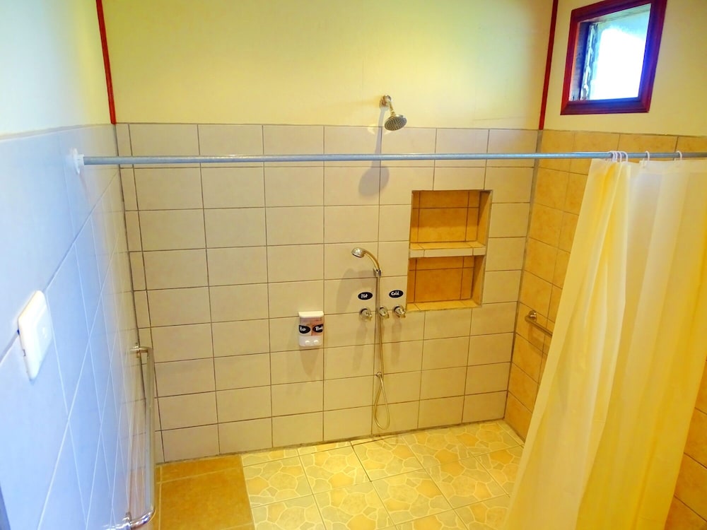 Superior Quadruple Room, Garden View photo 3