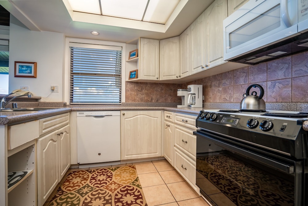 Condo, 1 Bedroom photo 3