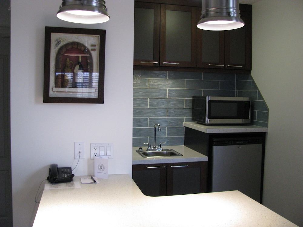 Luxury Suite photo 2