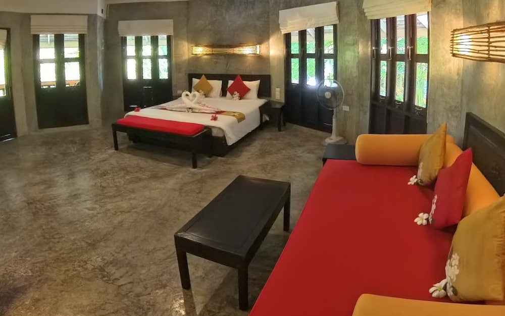 Hill Villa - Photo 1