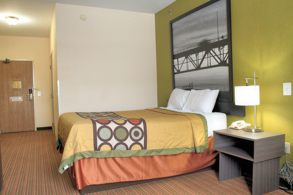 Room, 1 Queen Bed - Photo 3