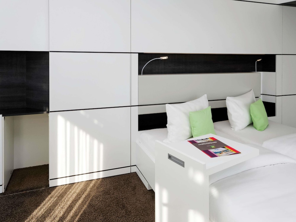Suite (Styles) - Photo 7
