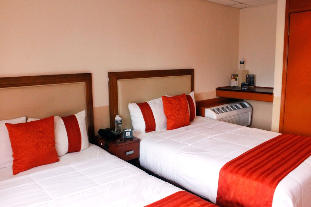 Standard Room, 2 Double Beds photo 3