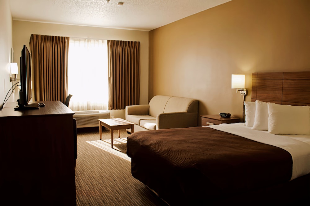 Suite, Multiple Beds, Mobility Accessible (Communications, Accessible Tub) photo 1