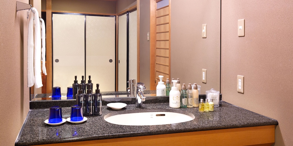 Japanese-style Room [Kaze] - River view, with indoor bath, Non Smoking photo 2