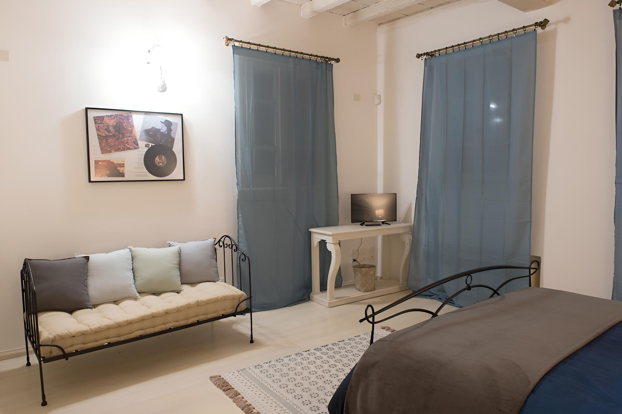 Standard Double Room, 1 Queen Bed (Diamante) photo 2