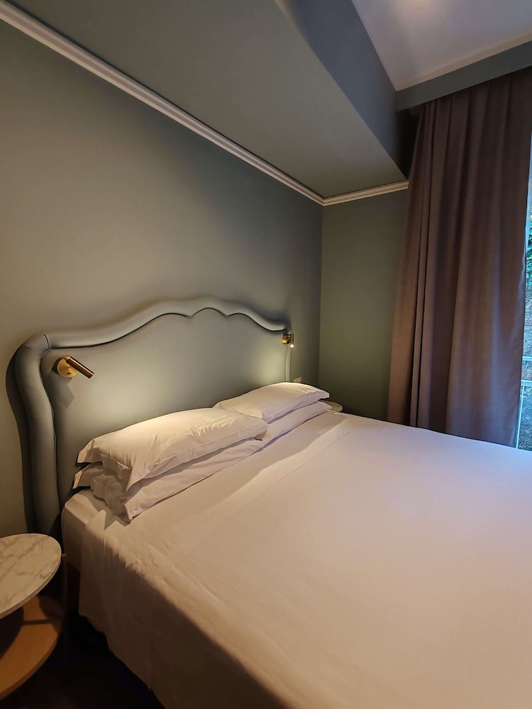 Superior Room, Multiple Beds, Non Smoking photo 2